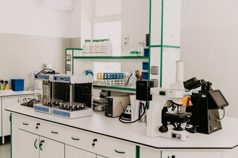 University science and laboratory research facility